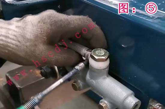 小美不銹鋼喉箍安裝注意事項(xiàng)步驟1